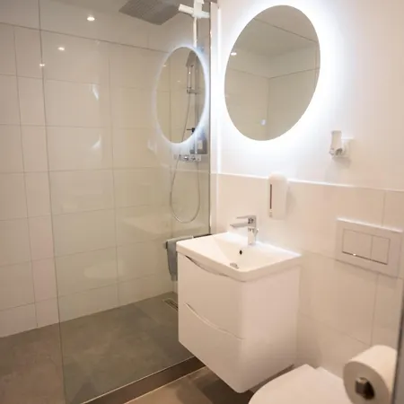 Cozy With Pool I U-bahn